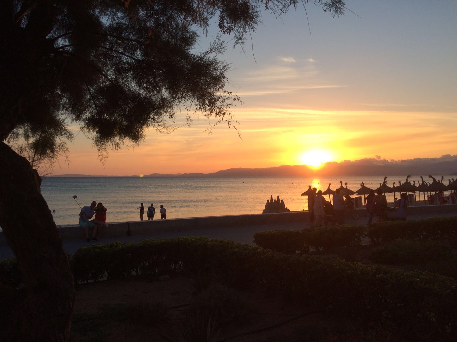 S'Arenal gestern Abend, gesendet von Andreas Kühnel