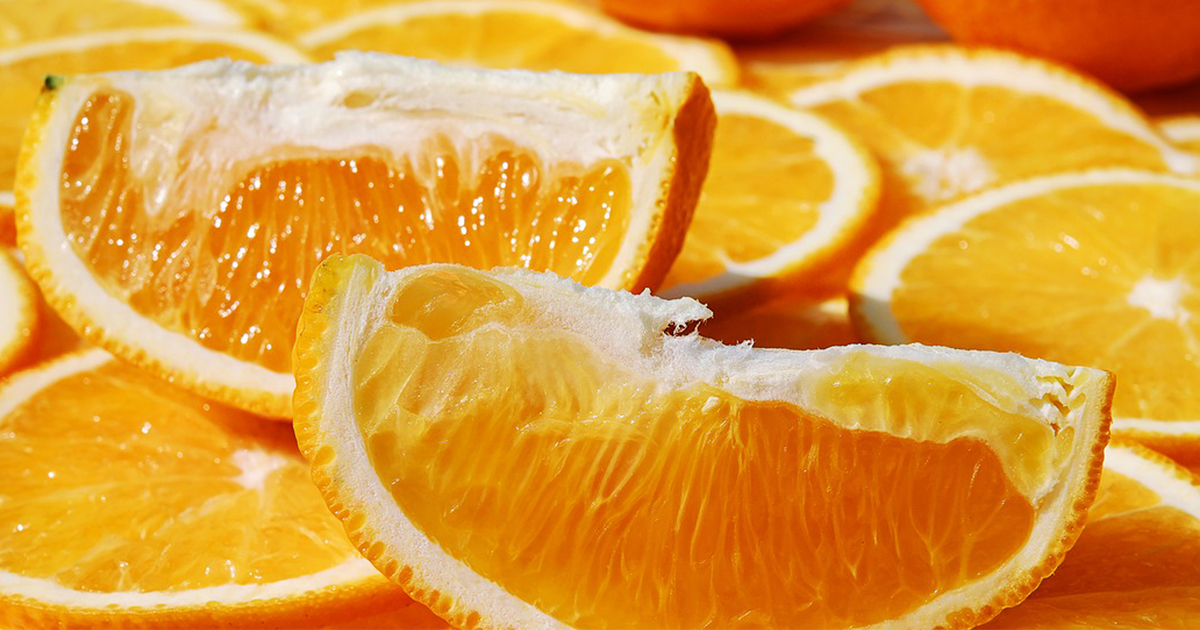 Naturbelassene Orangen, frisch von der Insel!